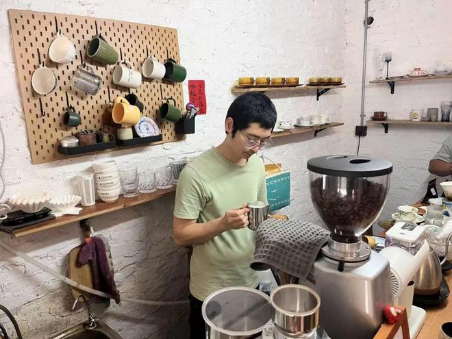 钊：专注咖啡本味让顾客宾至如归不朽情缘app爽贵阳咖啡｜林崇(图15)