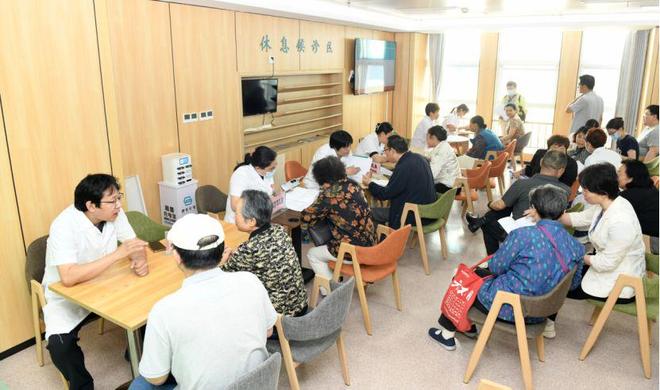 展体检人员专场健康管理活动不朽情缘版泰安市中心医院开(图2)